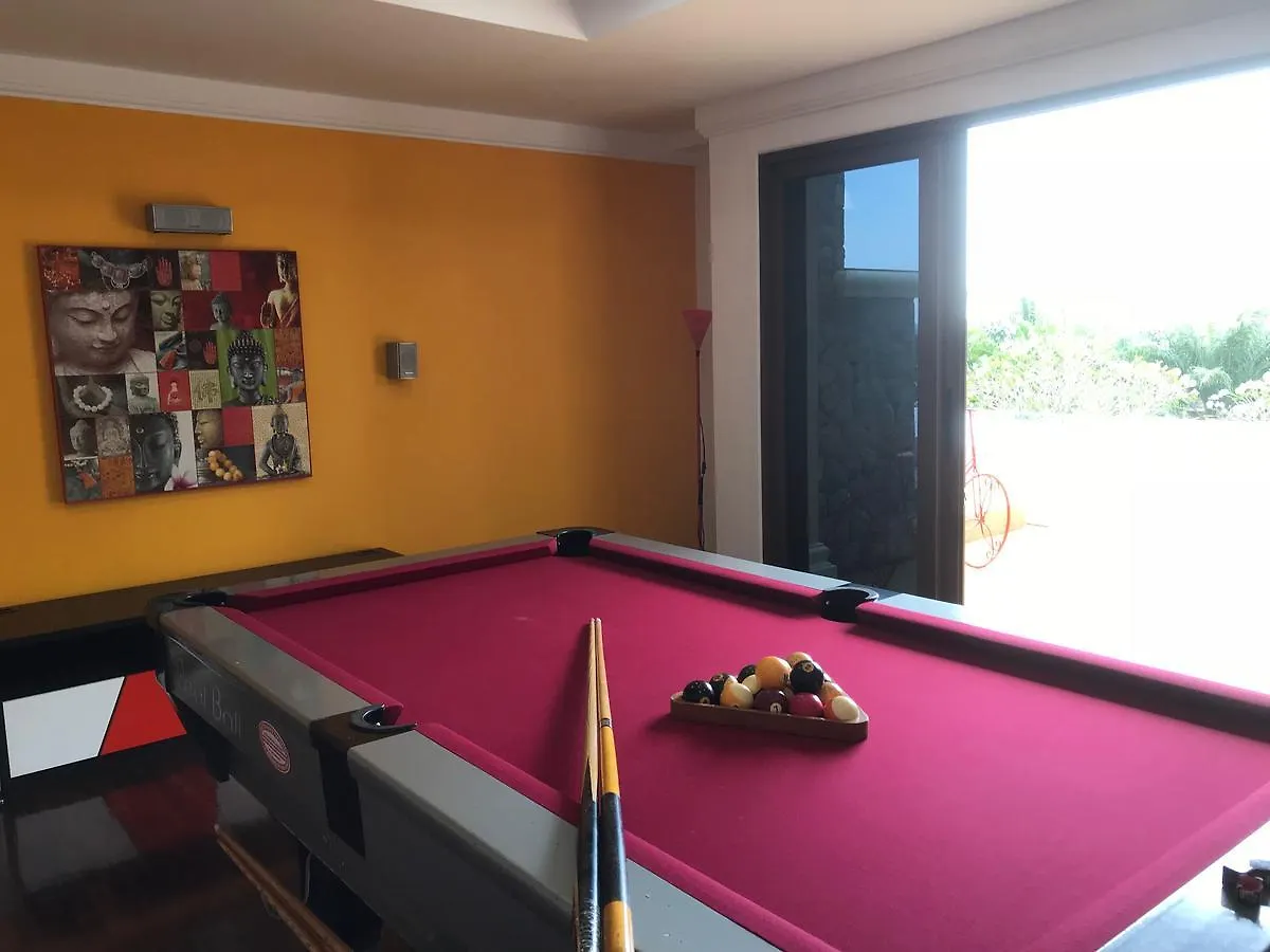 Villa Oriole Layan Beach